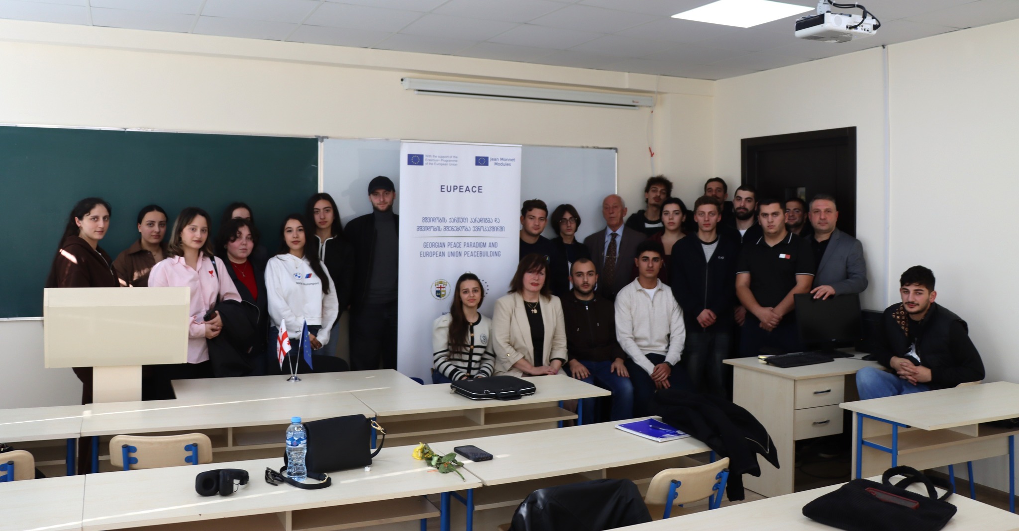 სტუდენტების შეხვედრა აფხაზეთის ომის ვეტერანებთან