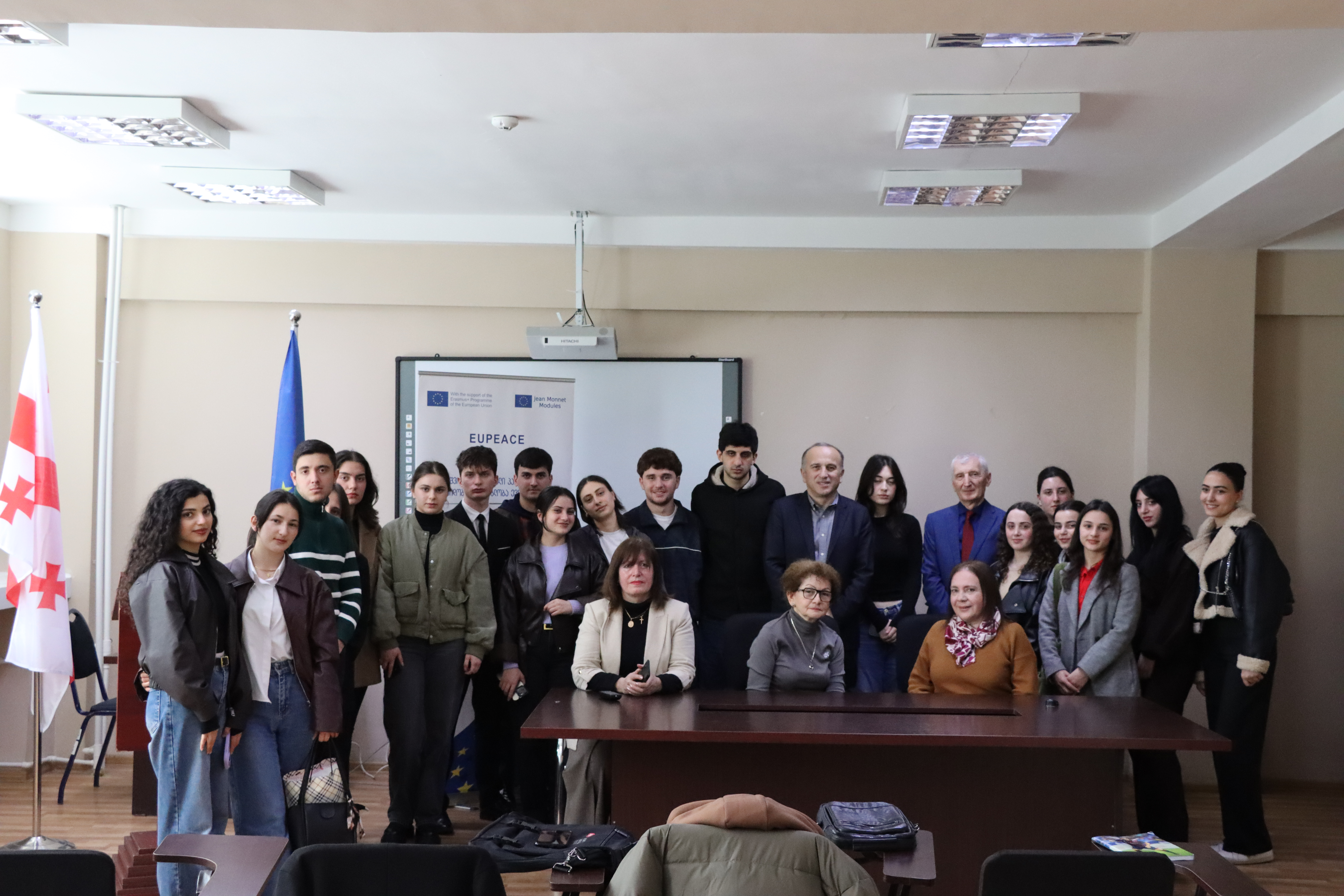 სტუდენტების შეხვედრა აფხაზეთის ომის ვეტერანებთან